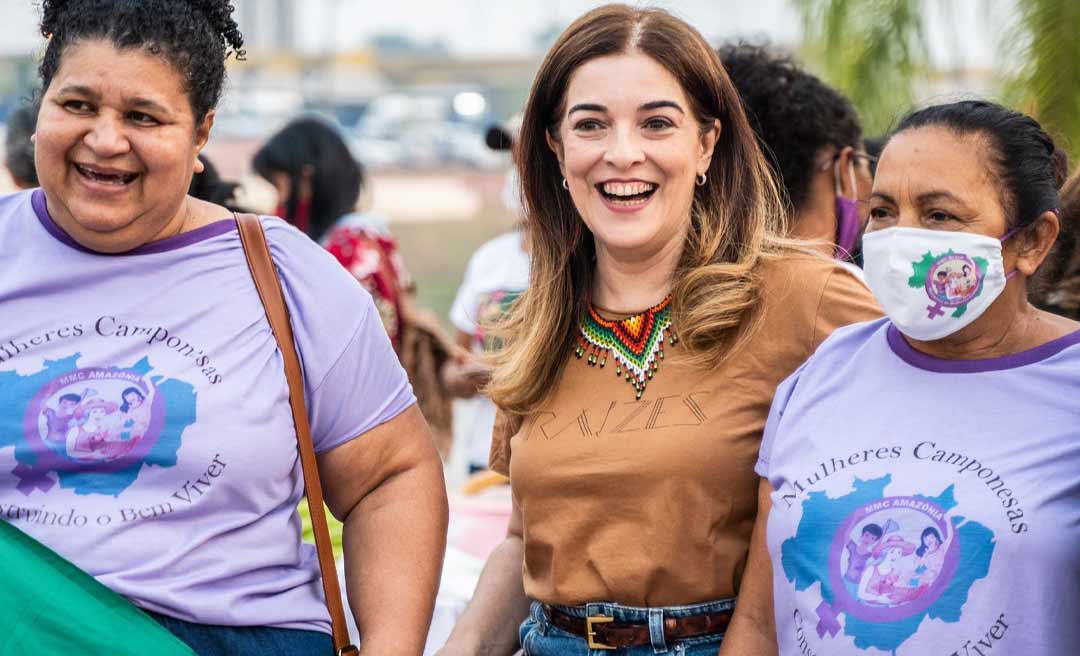 Candidata ao Senado Nazaré Araújo defende linhas de crédito para mulheres começarem o próprio negócio