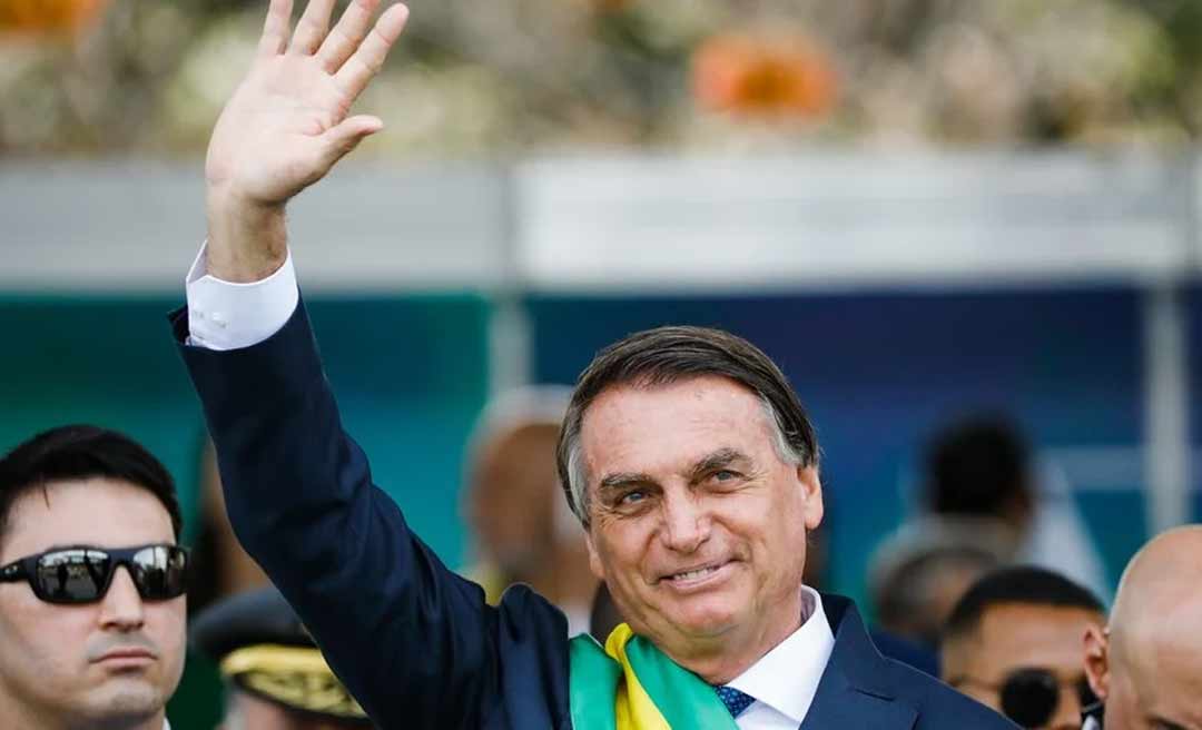 Aliados sugerem que Bolsonaro se autoproclame presidente em 2023