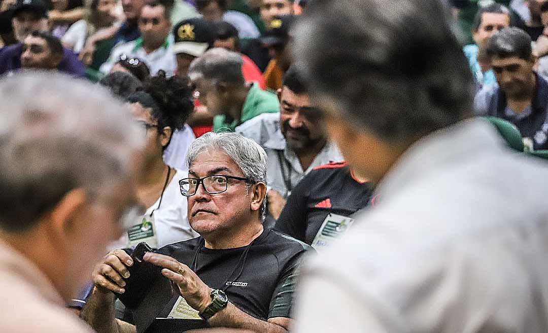 Birico, o "caçador de comunistas” fica frente a frente com Edvaldo, mas não puxa a baioneta  