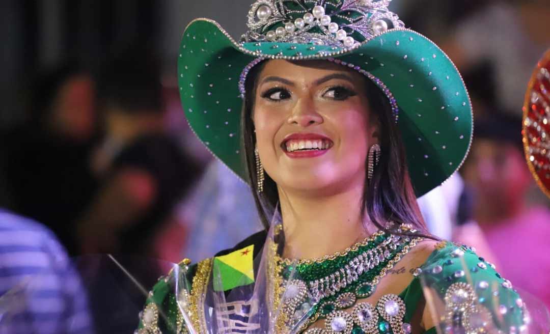 Candidata de Rio Branco leva título de 'Rainha do Rodeio' da Expoacre 2023