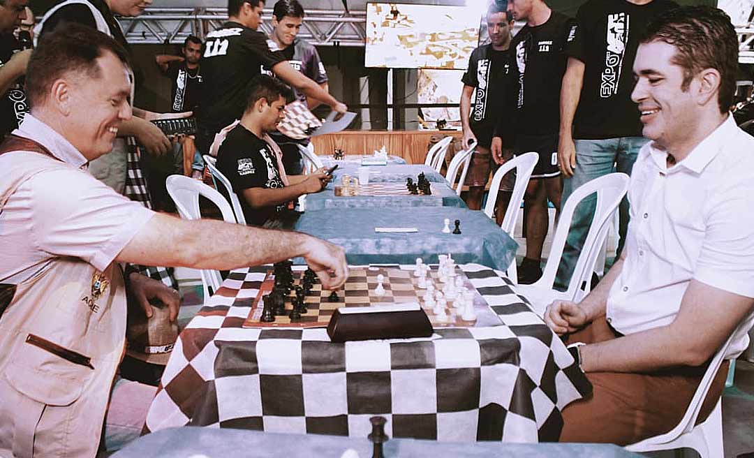 Xeque-mate - Quem venceu no duelo de xadrez mais esperado do ano?