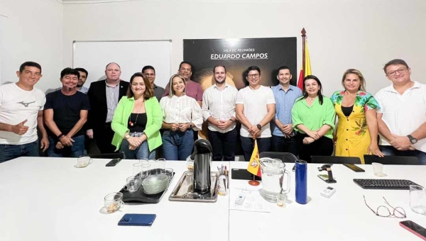 Jenilson tem reunião por alianças e quer disputar a prefeitura de Rio Branco
