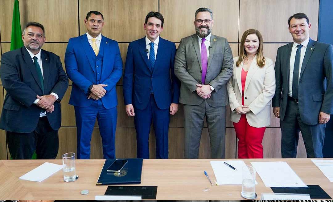 Senador Alan Rick e Bancada Federal cobram melhorias no transporte aéreo junto ao Ministério de Portos e Aeroportos