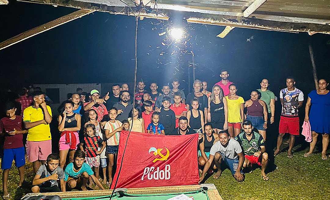 A pedido de lideranças do movimento social, PCdoB em Marechal Thaumaturgo filia 14 novos integrantes da Comunidade Prainha