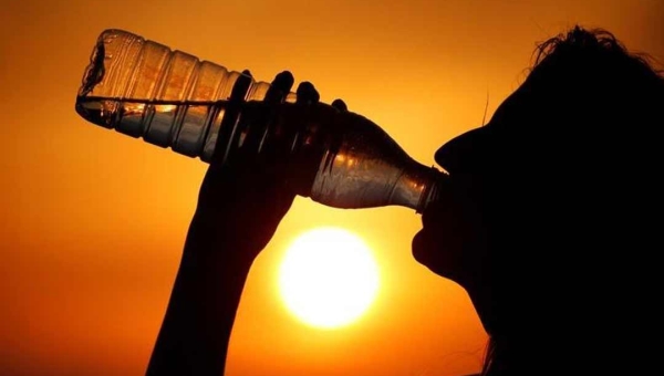 Onda de calor que atinge o Acre eleva em 23,4% o consumo de energia elétrica e provoca fila de espera nos serviços de climatização