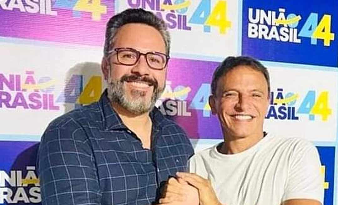 Alan Rick e Márcio Bittar comemoram eleição de Javier Milei na Argentina