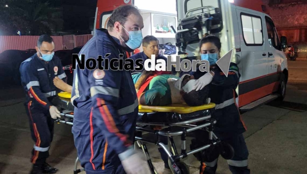 Colisão entre motocicletas deixa dois adultos e um adolescente feridos na Baixada da Sobral