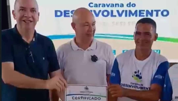 Gerlen Diniz destaca certificação de 900 jovens em vários cursos na Caravana do Desenvolvimento realizada em Sena Madureira