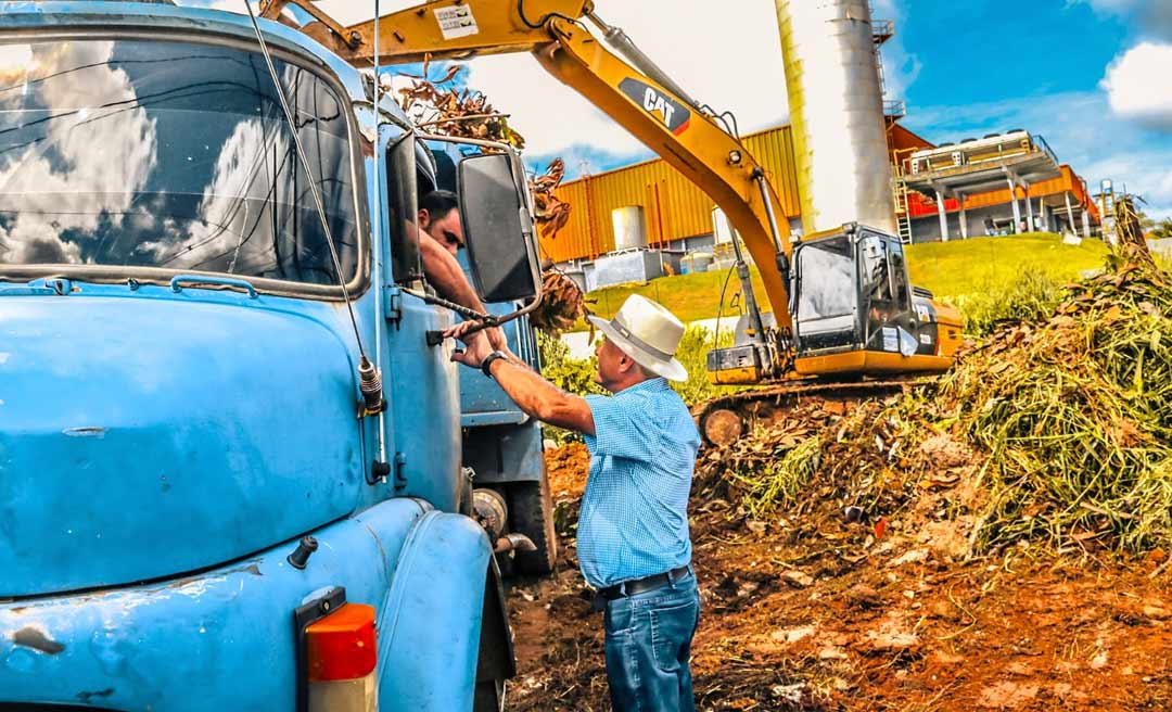 Mais de 800 toneladas de entulhos foram retirados de córregos e igarapés em Rio Branco, diz prefeitura