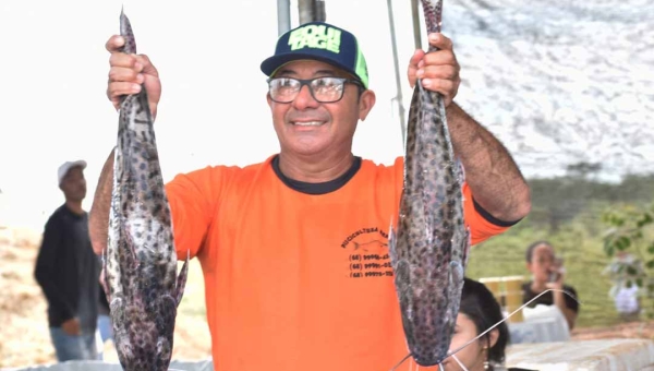 Com o apoio da Emater, produtores vendem peixes oriundos da agricultura familiar