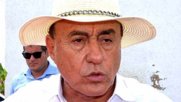 “Não podemos gastar mais do que a gente recebe", diz Bocalom sobre pedido de reajuste salarial dos servidores