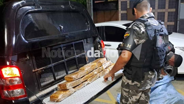 Supermaconha é apreendida em Rio Branco e narcotraficantes escapam do cerco policial