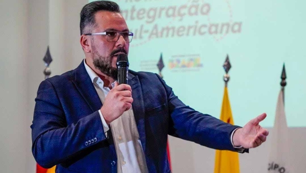 "Resultado de muito trabalho", celebra Alan Rick a volta dos voos da Azul no Acre