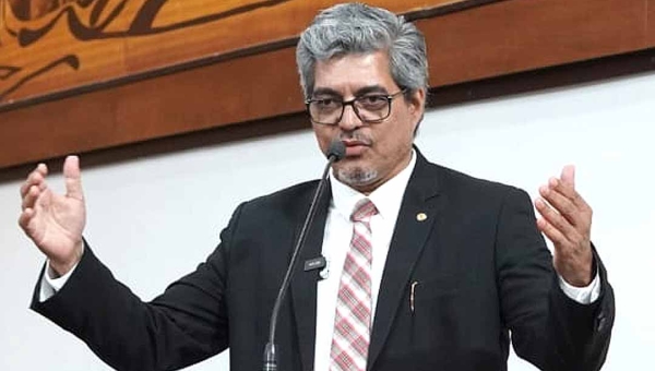 Edvaldo Magalhães volta a defender a restruturação da tabela do PCCR da Educação e lembra que escolas integrais estão sem o prato extra