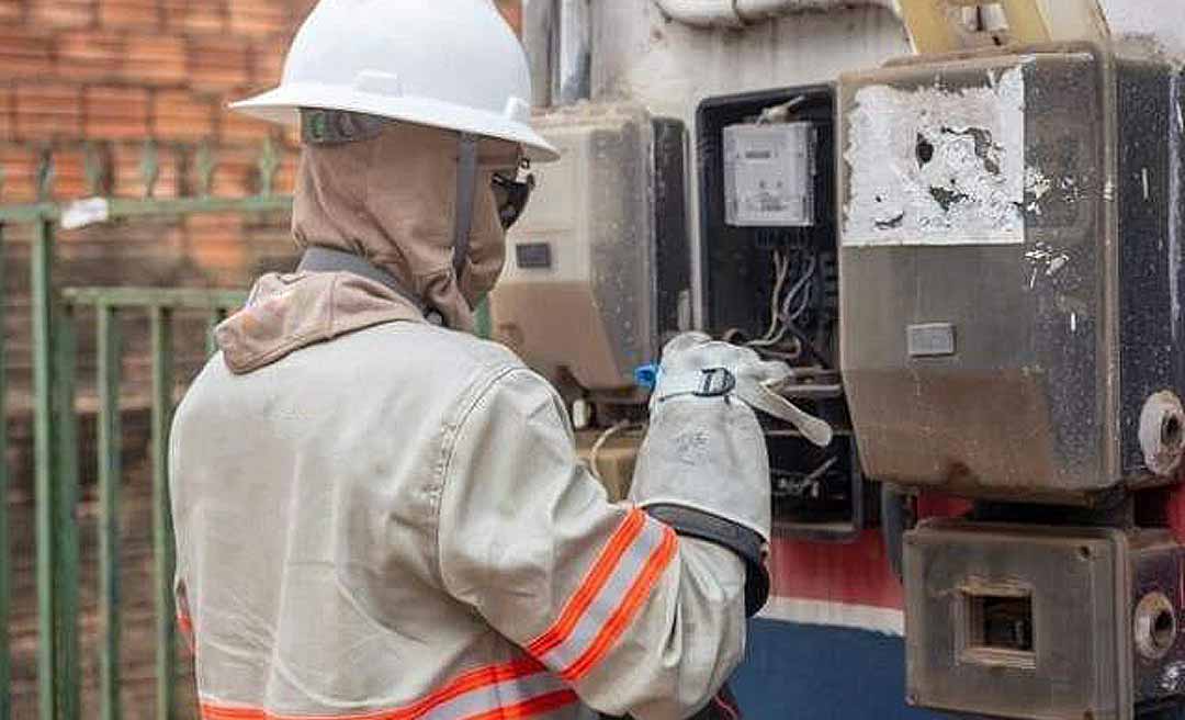 Energisa contesta Eduardo Ribeiro e diz que energia de cliente foi suspensa por “irregularidade” e não por “inadimplência”