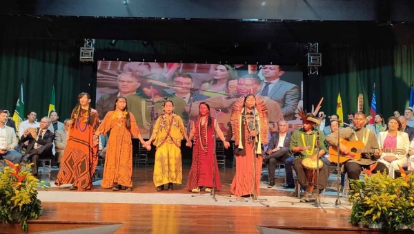 "Povo da Queixada" abre Fórum de Governadores na Capital acreana