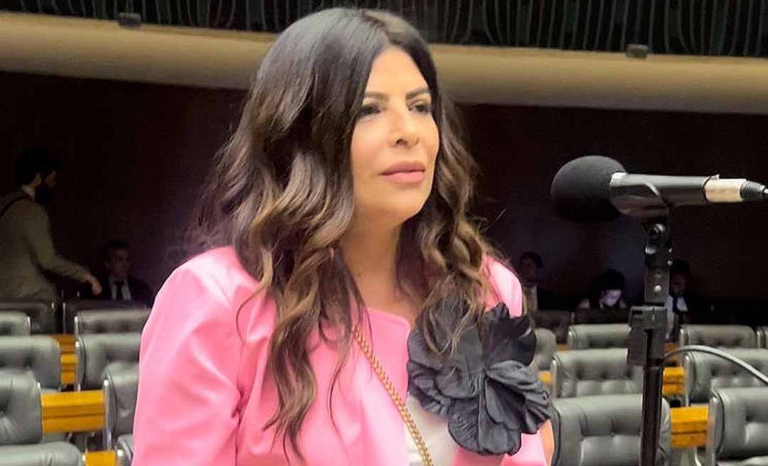 Antônia Lúcia quer aumentar a pena para abusadores de crianças, que tenham relação familiar ou de parentesco com a vítima