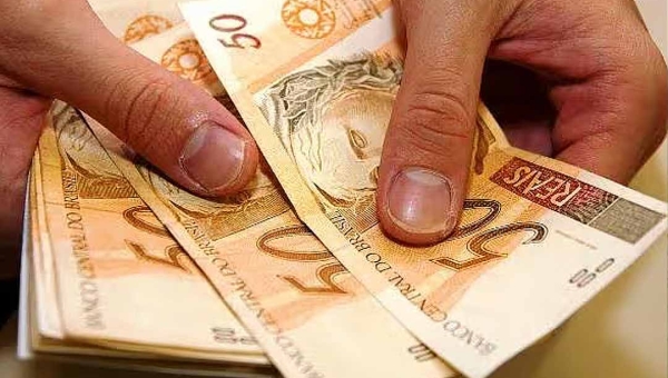 Governo do presidente Lula propõe salário mínimo de R$ 1.502 em 2025