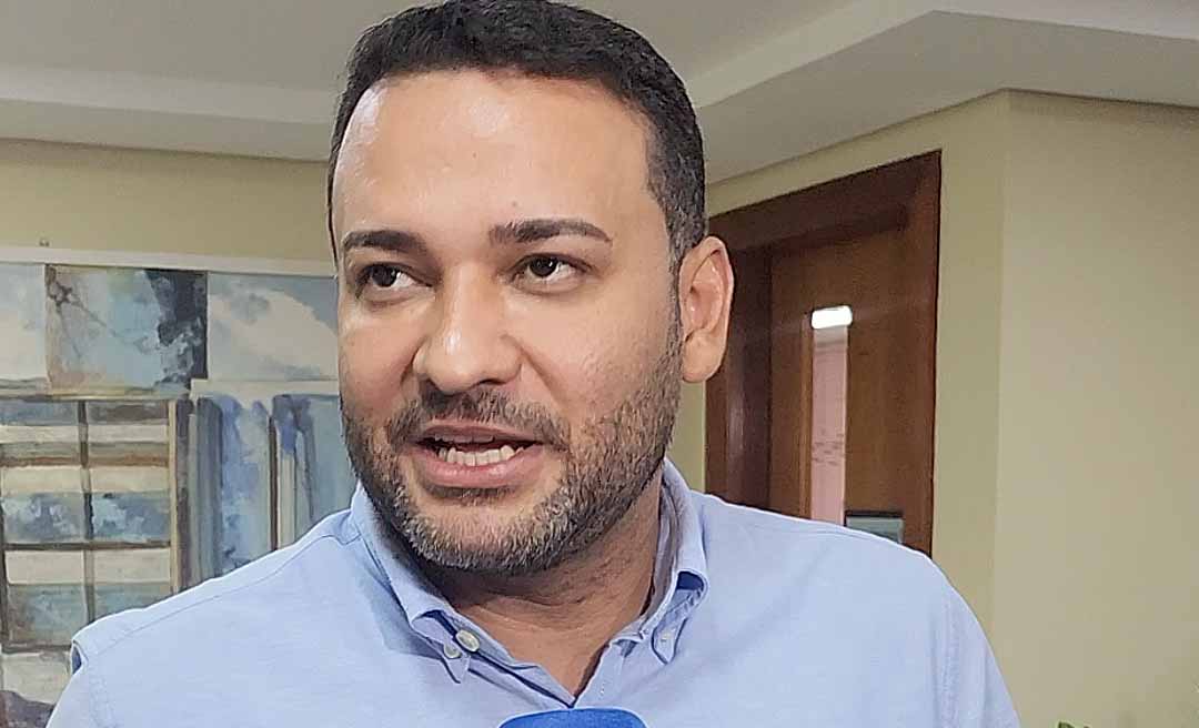 Aberson Carvalho se apressa, vai à Aleac falar sobre crise na merenda e diz que cabe ao servidor que recebe os produtos atestar a qualidade