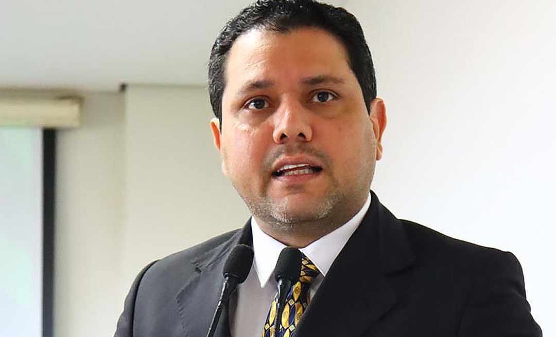 Líder do prefeito na Câmara repudia atitude de Fábio Araújo: "Chacota com o sonho de milhares de pessoas"