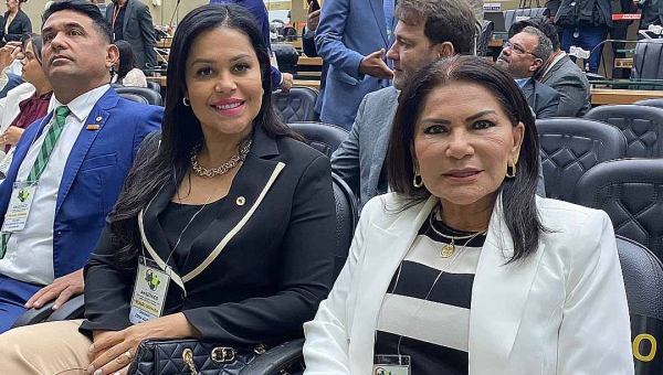 Antonia Sales cobra em reunião do Parlamento Amazônico mais vôos nacionais para Rio Branco e Cruzeiro do Sul e melhoramento da BR 364