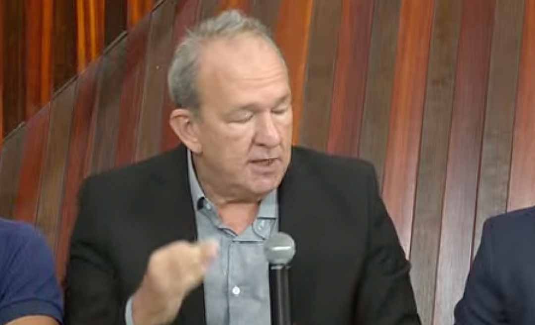 “A facção não domina nem presídio, nem nenhum bairro. Isso tem que ficar muito claro”, dispara Calixto na Aleac