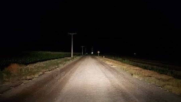 Perigo Noturno: Estrada do Piquiá tem iluminação zero e condutores que trafegam por lá estão a própria sorte