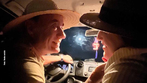 “Minha vida ganhou um novo brilho”, diz Bocalom ao se declarar para a namorada