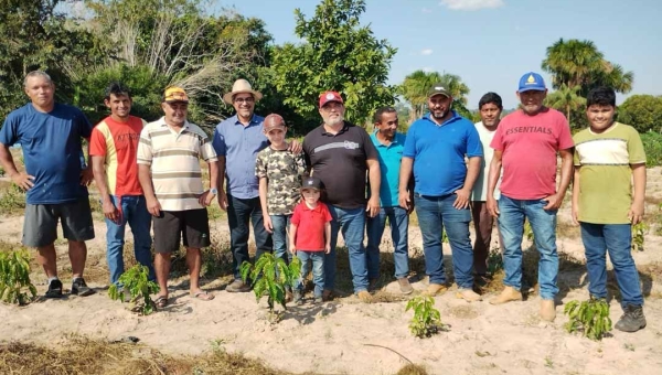 Emenda de Edvaldo Magalhães no valor de R$ 80 mil garante desenvolvimento da cafeicultura no Projeto de Assentamento Petrolina, no Quinari