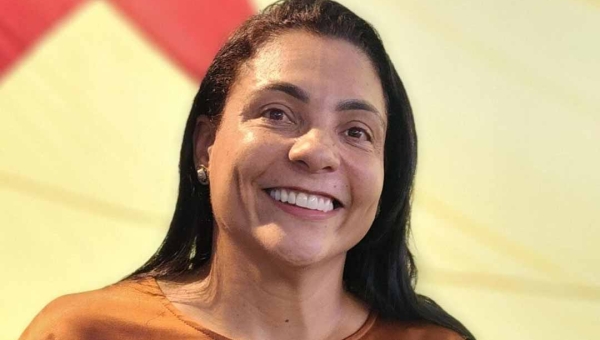 Favorita, Rosana Gomes aparece com mais de 50% em todos cenários em Senador Guiomard, diz pesquisa Datacontrol