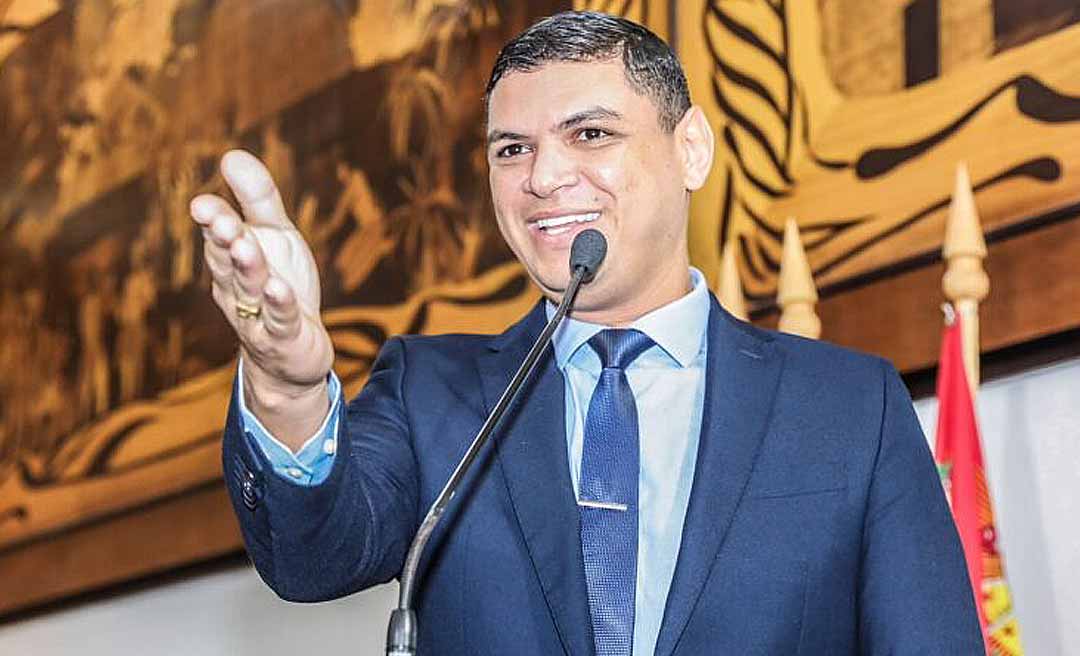 Deputado Pablo Bregense comemora semana dos técnicos industriais em sessão solene