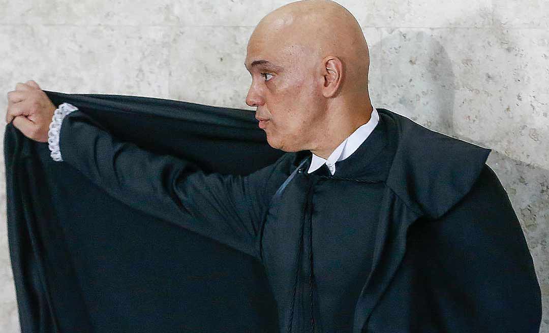 Policiais rodoviários federais do Acre podem estar envolvidos no vazamento de dados de Alexandre de Moraes; há a hipótese de que acessos foram hackeados