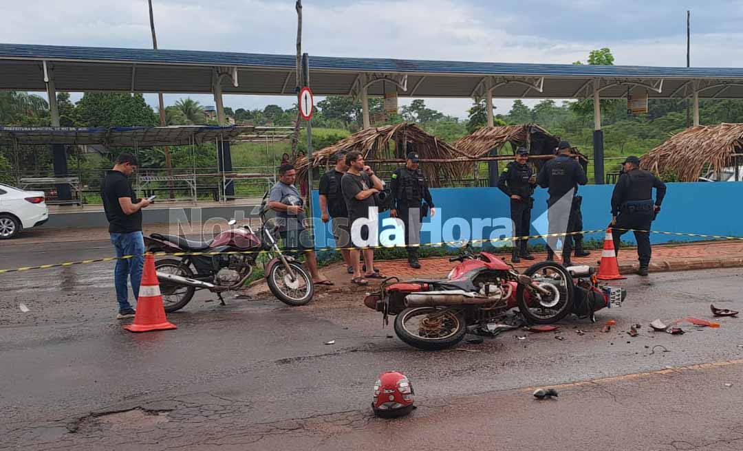 Colisão entre motocicletas deixa dois feridos; uma das vítimas possui mandado de prisão