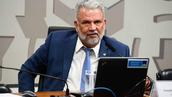 Petecão anuncia pagamento de R$ 787 mil para a conclusão das obras de uma praça em Marechal Thaumaturgo