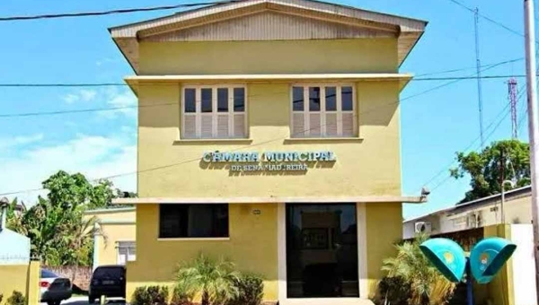 Câmara de Sena Madureira lança edital de concurso público com salários de até R$ 3.960