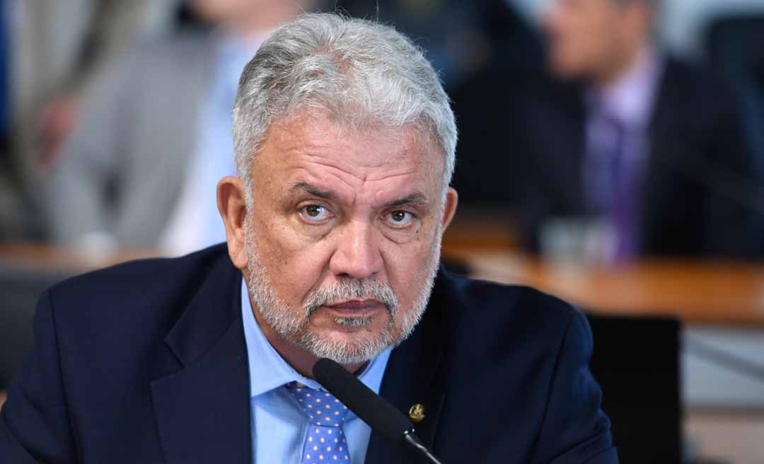 Petecão convida ministro da Justiça para discutir segurança pública e aprova projetos de combate à violência