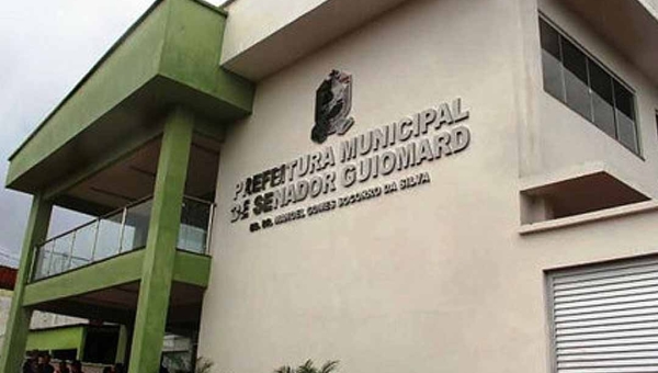 Câmara de Senador Guiomard aprova aumento de salários para prefeito, vice-prefeito e secretários