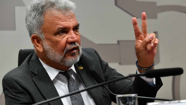 Petecão garante R$ 2 milhões para construção do ginásio poliesportivo no Adalberto Sena em Rio Branco 