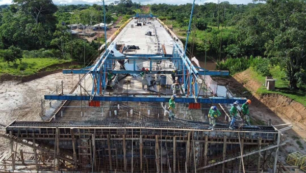 Acre fechou 2024 com 136 obras paralisadas, mostra Tribunal de Contas da União