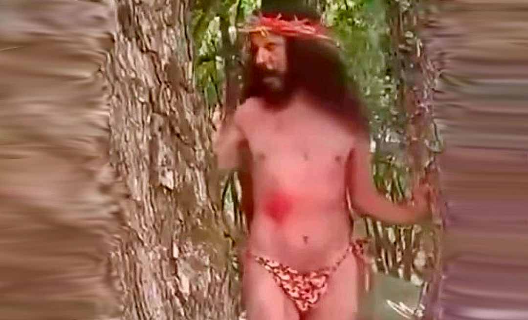 “Jesus Cristo de fio-dental!” Performance de bloco carnavalesco no Sul do Brasil gera polêmica e revolta nas redes sociais