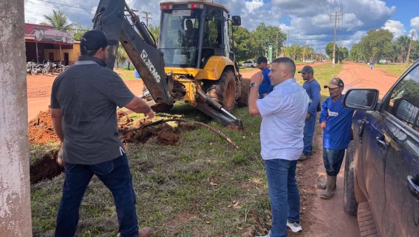 Prefeito em exercício de Boca do Acre acompanha reparos realizados pela Secretaria de Obras