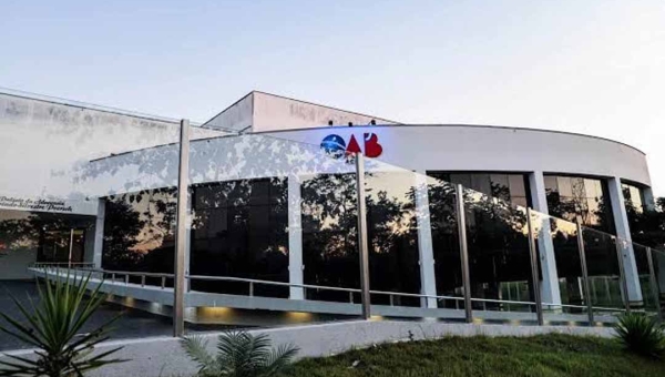 OAB/AC convoca ato contra resolução do CNJ que restringe às sustentações orais presenciais