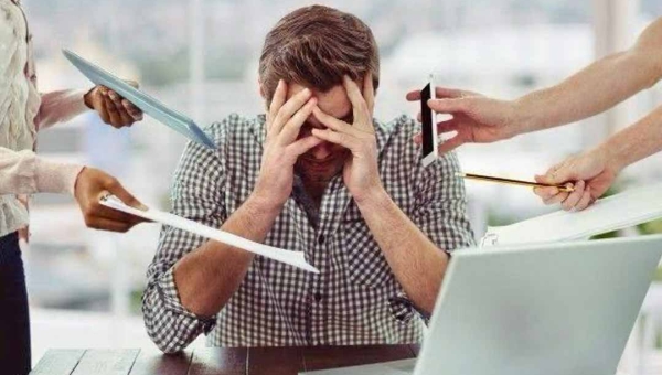 Nova regulamentação exibe avaliação de riscos à saúde mental no trabalho a partir de maio deste ano