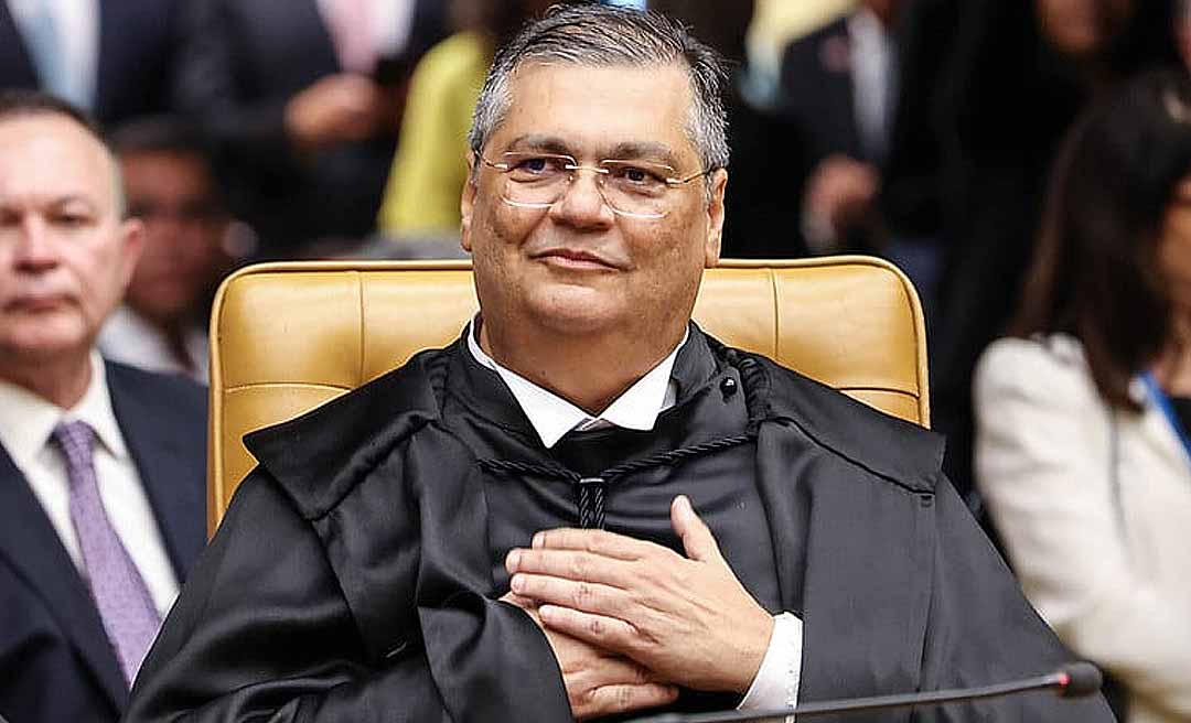 Ministro Flávio Dino critica supersalários no Judiciário e nega auxílio retroativo