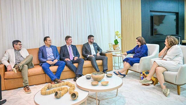 Gladson realiza visita institucional ao TCE e reforça compromisso no combate à violência contra a mulher