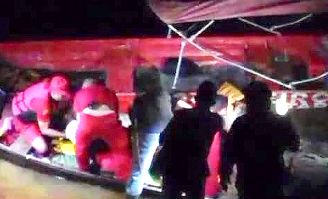 Duas mulheres e uma criança ficam feridas durante colisão de barcos no Rio Jurupari, região de Feijó