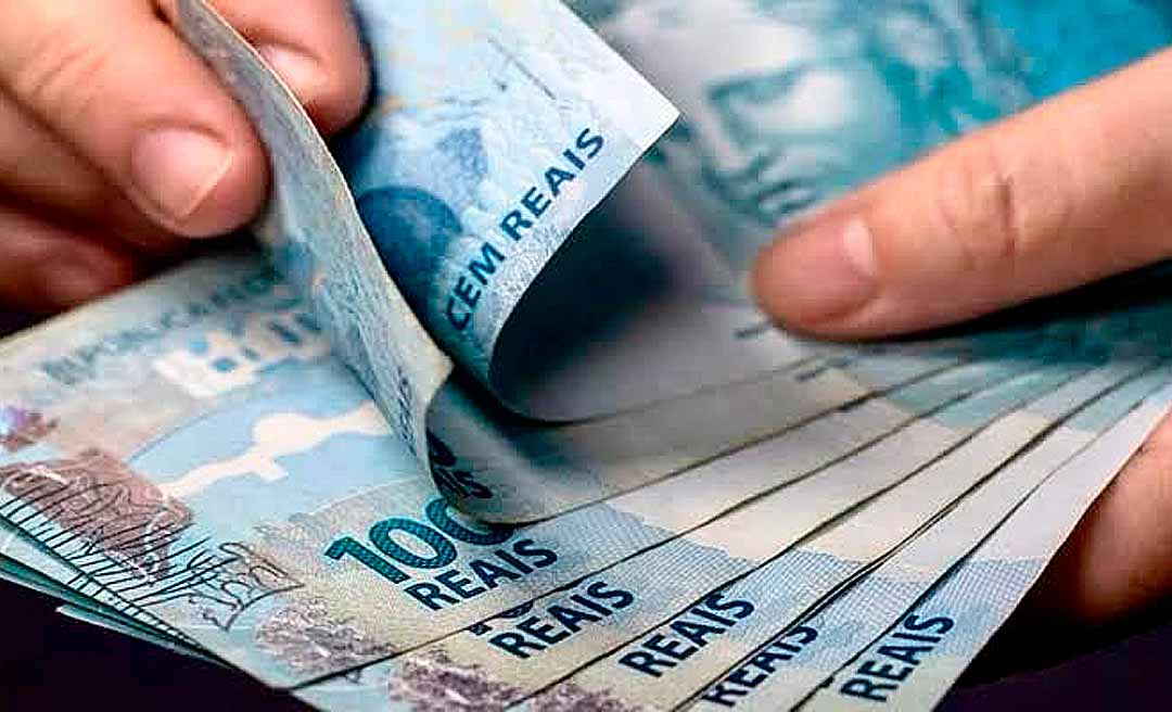 Governo federal libera primeira etapa do FGTS de até R$ 3 mil retido para trabalhadores que optaram pelo saque-aniversário