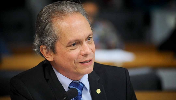 Nome do ex-prefeito Raimundo Angelim volta aos bastidores da política como uma possível ‘boa aposta’ para 2026