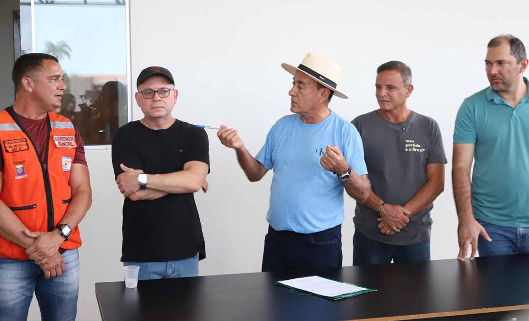 Enchente do Rio Acre adia início do ano letivo em seis escolas de Rio Branco: “Maioria das unidades escolares está pronta para receber os alunos”
