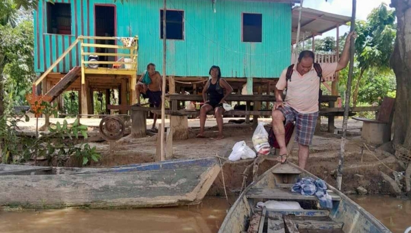 Prefeitura de Rio Branco monitora e presta assistência a pequenos produtores atingidos pela cheia do Rio Acre